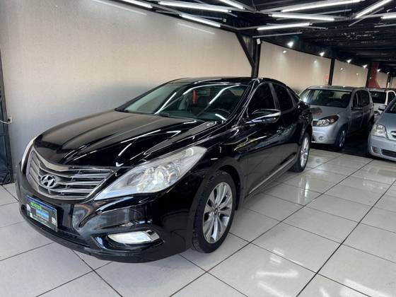 HYUNDAI AZERA 3.3 MPFI GLS SEDAN V6 24V GASOLINA 4P AUTOMÁTICO HYUNDAI AZERA 3.3 MPFI GLS SEDAN V6 24V GASOLINA 4P AUTOMÁTICO